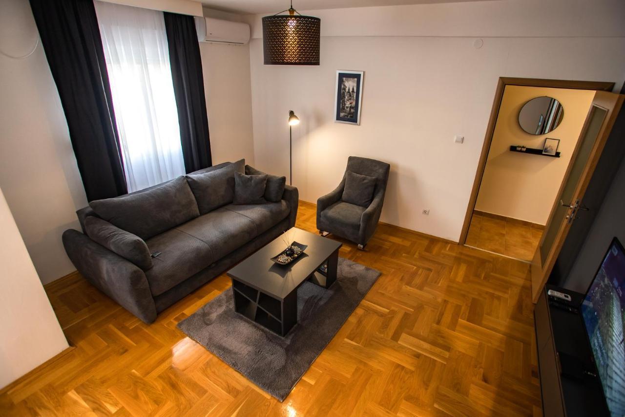 Apartment Podgorica Esterno foto