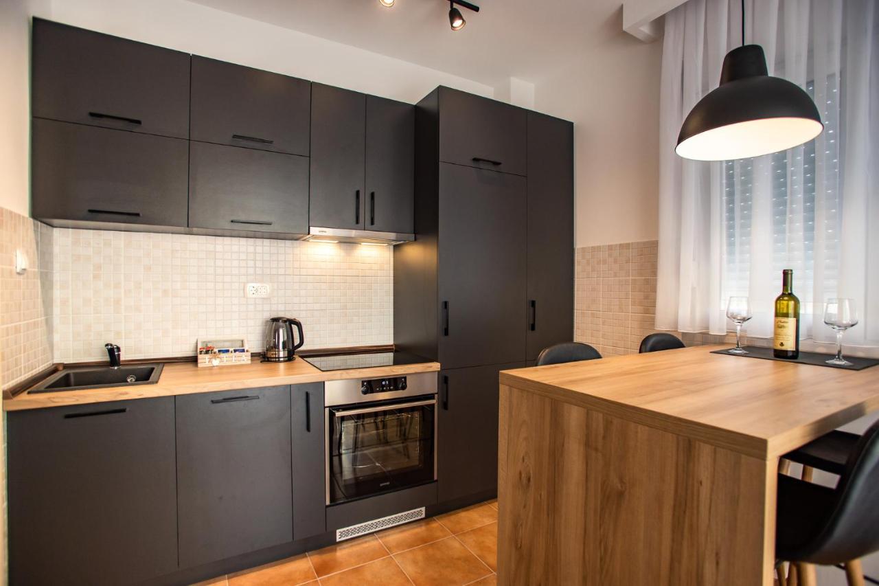 Apartment Podgorica Esterno foto